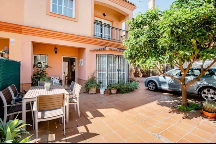 2 La Casa De Marilo Tomares Exterior foto